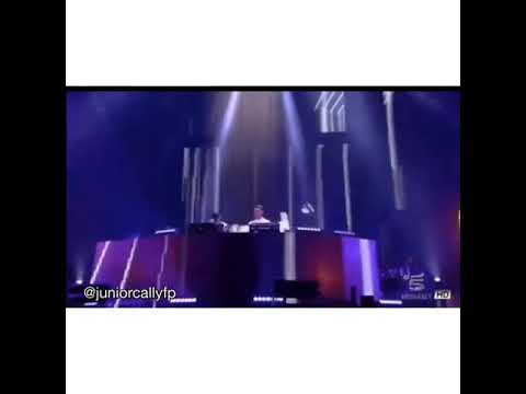 Gabry Ponte ft Junior Cally - Bombe a mano , Capodanno 2018 su Canale 5