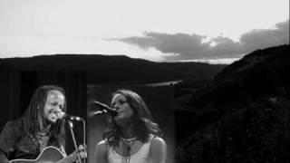 Daniel Lemma &amp; Sophie Zelmani - On The Hillsides