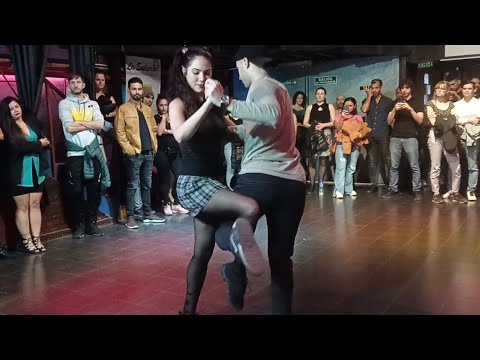 KIZOMBA 🎶SÓ TU🎶 by Nahuel Borsotti & Casandra Quinteros - DJ Hegza ft. Salima