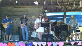 Rosie & The Moonlighters - I Still Miss Someone (cover)