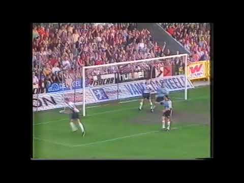 1999-2000 34ste speeldag Moeskroen - Eendracht Aalst 1-1