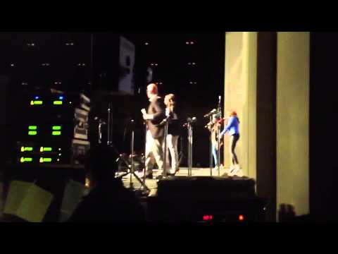 James Fortune and Fiya sing "It Could' Be Worse" Feat Lisa Knowles