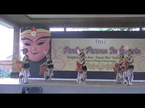 Tari Golek Sulungdayung( Tarian Yogyakarta)-Allisa Anastasya 13 tnn