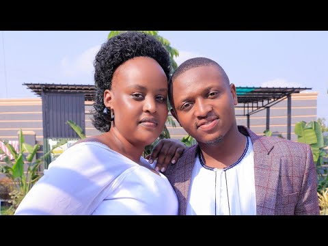Taata na maama [Abazeire Mwebare] Zion choir Africa lyrics video