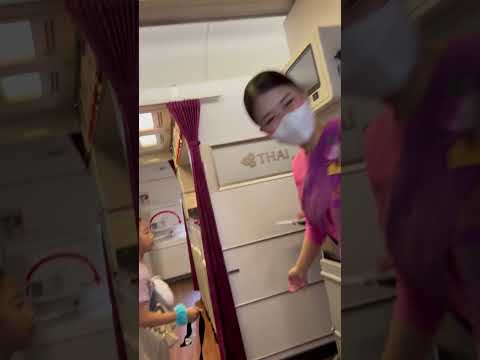 THAI AIRWAYS #amazing #asianairlines   #thaiairways  #trending  #travel #bangkok #holiday #shorts