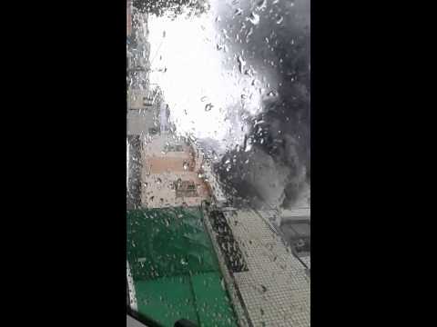 Casa explode na vila carrão