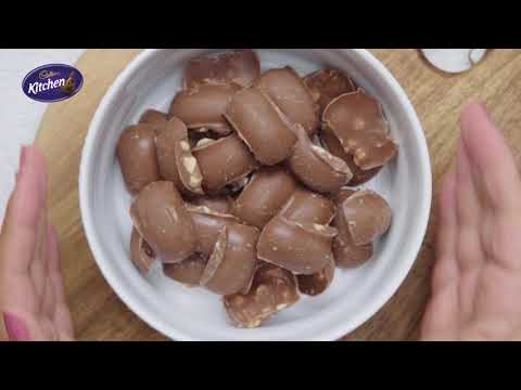 في الكريسماس فَرح اللي بتحبوهم وشارك وصفة كوكيز زبدة الفول السوداني بالشوكولاتة