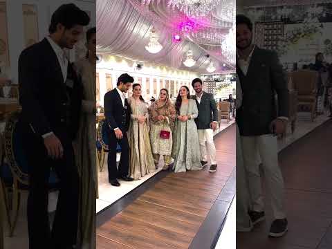 Aiman khan and Minal khan so beautiful family video clip💞 #aimankhan #minalkhan #shortvideo