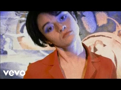 Video thumbnail for Amore di plastica