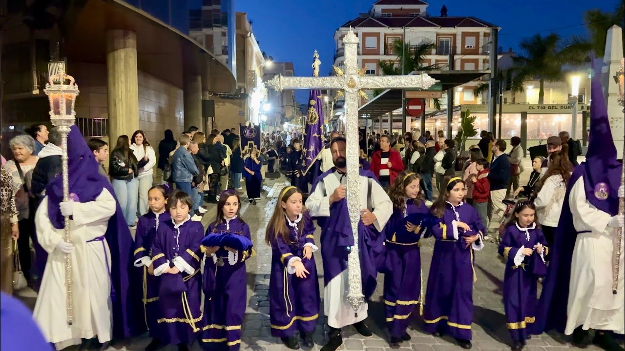 "Los moraos" realizan su estación de penitencia, por vez primera, en la tarde del Jueves Santo aguileño