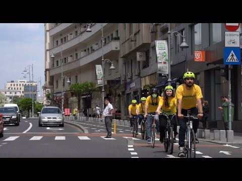 Greenpeace solicită primarului capitalei, Nicușor Dan, extinderea rețelei de piste de biciclete