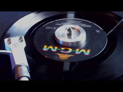 Herman's Hermits - Leaning On The Lamp Post - 1966 45 rpm