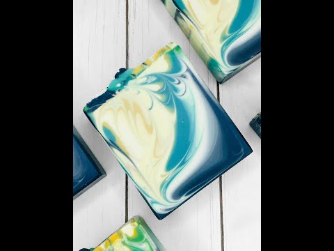 Luna Swirl Soap Tutorial: How to do a Luna Swirl