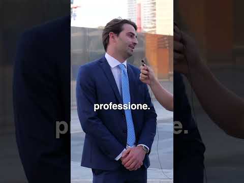 How much does a financial advisor earn in Milan?