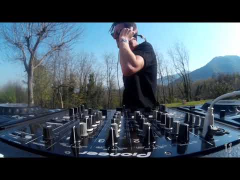 Tony Zuccaro #TraxsourceMiniMix