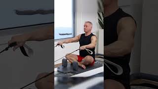 Reformer Rowing Back Round Back demonstration thumbnail