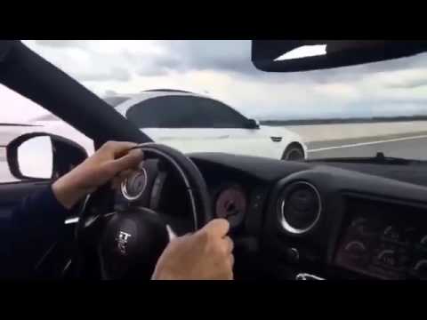 Nissan GTR vs BMW M5