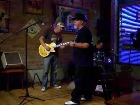 HPIM2204a.MPG THE WOLFMAN LIVE ON BLUES HARP  AT THE BAYOU
