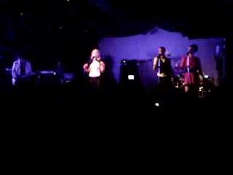 Roisin Murphy - Overpowered -  Live in Rome
