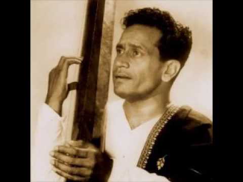 Bharat Ratna Pandit Bhimsen Joshi sings Raga Todi: Change Nainawa.
