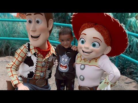 DINERO BUCKS - NO ME LLEGAN 🩸 (VIDEO OFICIAL)