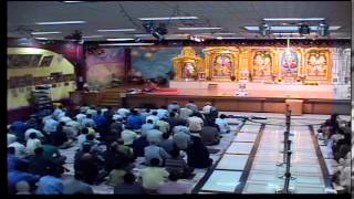preview picture of video 'Sunday Sabha Swaminarayan Temple, Wheeling, IL 4-5-15'