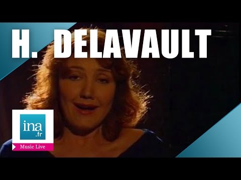 Hélène Delavault "Hôtel" (live officiel) | Archive INA