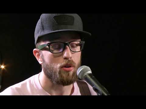 Matt Van – "Underwater" (Live)