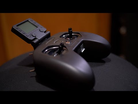 Review Radiomaster T8 Pro (Hall)