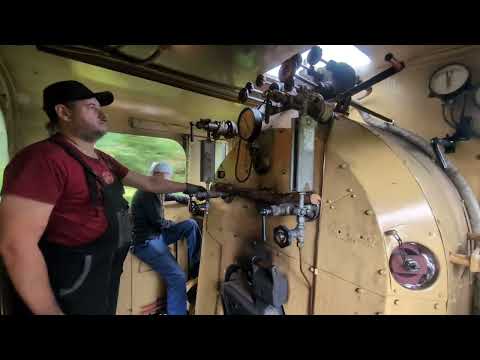 Pohled na práci topiče a strojvedoucího lokomotivy 312.3629