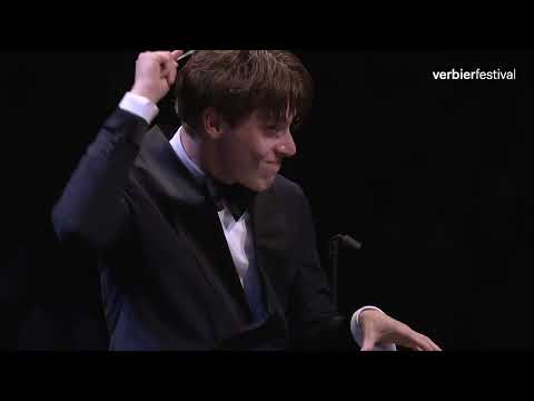 Klaus Mäkelä conducts Mahler Symphony No. 1 (Titan) at the Verbier Festival