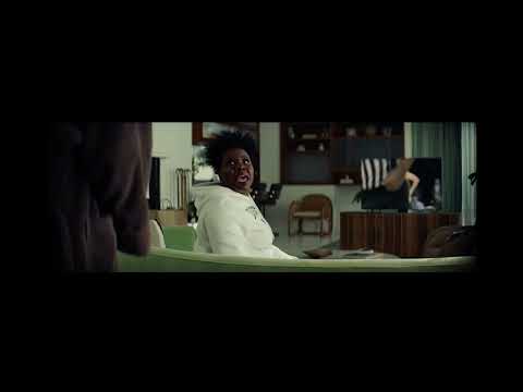 Leslie Jones Uber Eats