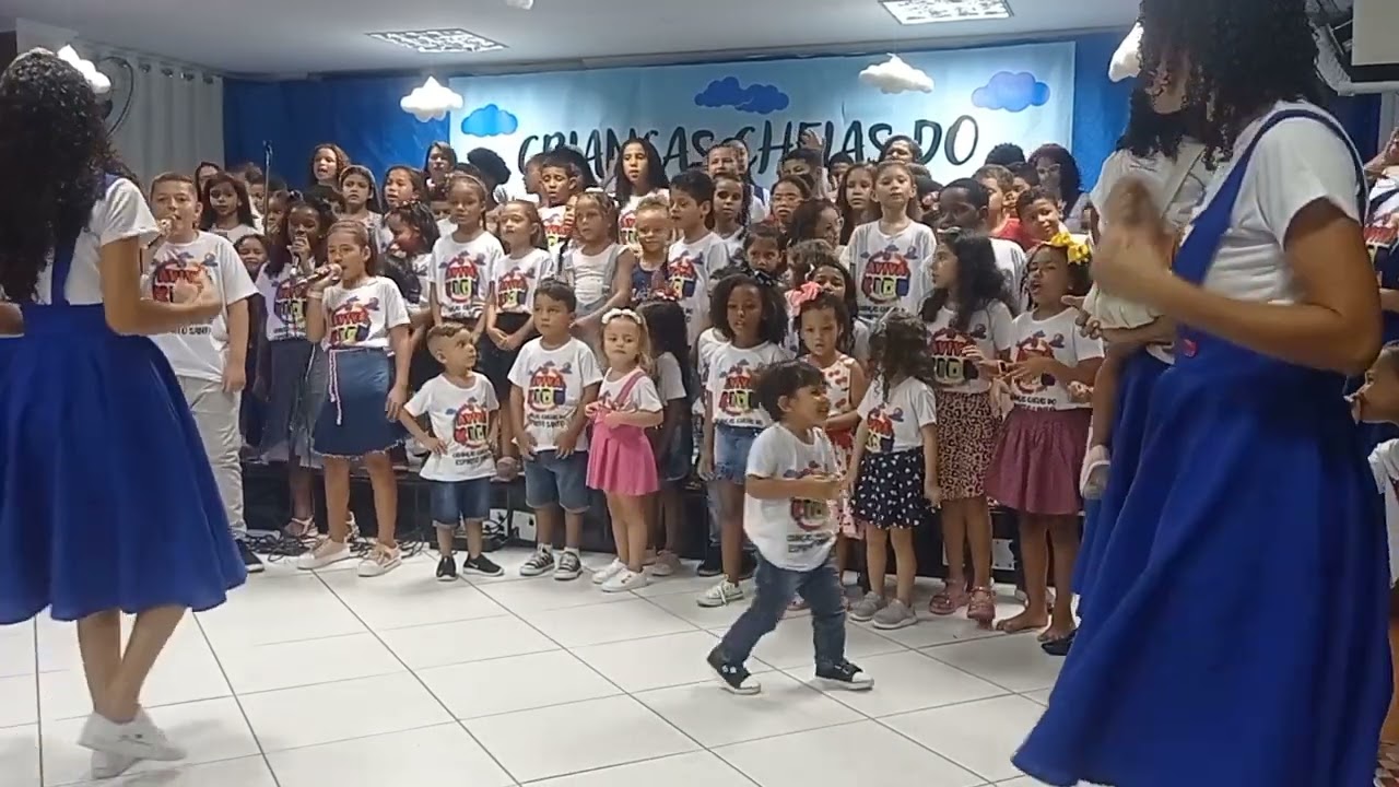 Medley Aviva Kids 😭😭🔥🔥🙌🙌 Vento do Espírito/Chegou o Avivamento/Enche-me/Cadeias Quebrar