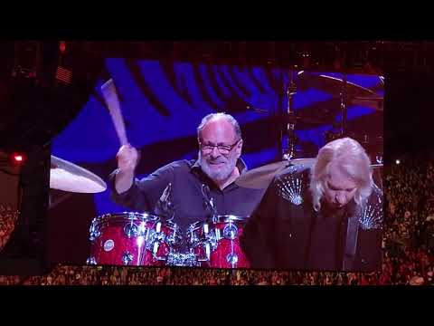 James Gang 9/27/22 Joe Walsh at Foo Fighters tribute to Taylor Hawkins concert, Forum, L.A.