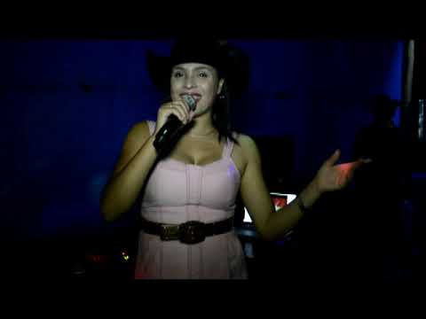 TAINÁ MORENA ( NAS LENTES DO GPS-PRODUCOES)