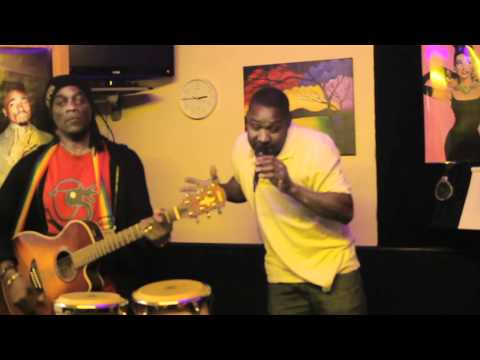 Carl Melody - Jah Give I Strength - Jamming Live