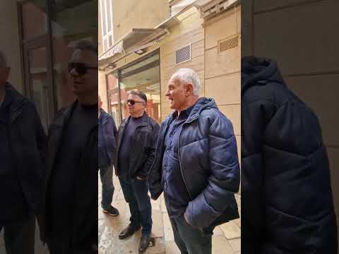 Zamisli, odeš na šišanje i dobiješ koncert klape Intrade gratis. #klapaintrade #dalmatia #singing