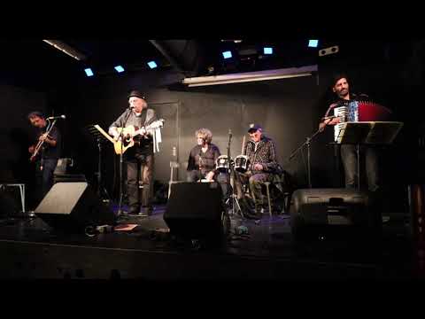 LEGNANO(MI), 14 NOVEMBRE 2021 - PENNE E CALAMAI DI RENATO FRANCHI - CANTA RENATO FRANCHI &