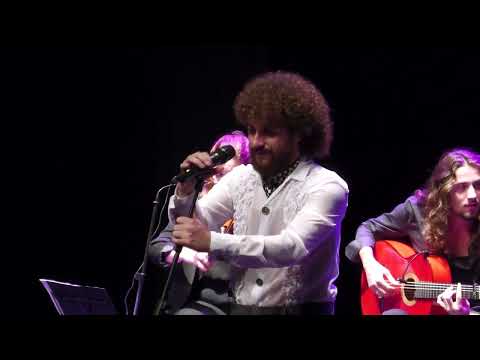 Actuación Juani Mora