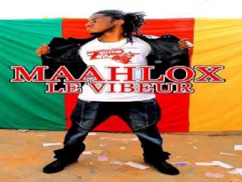 MAALHOX LEVIBEUR featuring Dollard Lemoine  A 15ans tu fais deja?????