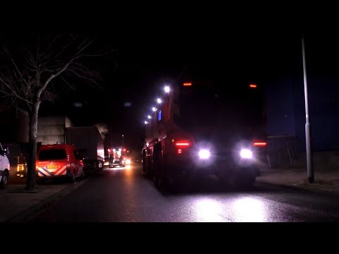 Vele Hulpdiensten Ingezet voor een Brand in een 150 KV Onderstation aan de Emrikweg in Haarlem
