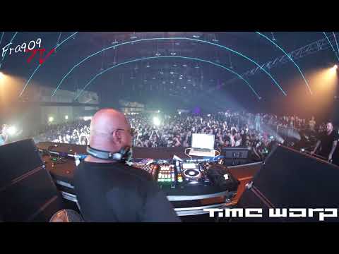 Carl Cox plays 'Fabio Neural - Shy' @ Time Warp 2017