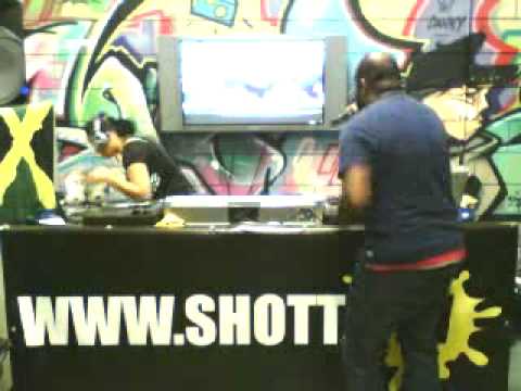 016 Teflon, MC Foxy, Mench Shotta TV Drum and Bass Thursday January 2012.flv