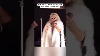 Christina Aguilera handling a mic failure like a professional #christinaaguilera #xtina #vocals