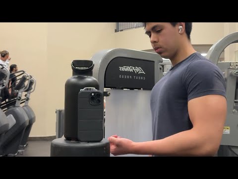 Spring Cut Day 9 - Chest and Biceps going back to old split