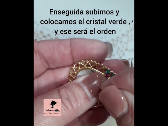 Vídeo relacionado con Medalla Virgen de Guadalupe. Colgantes Religiosos Chapados en Plata 12 micras, Protección y Suerte + Bolsa de Yute Artesanal Hechas a Mano. Fabricado en Córdoba - España (VIRGEN DE GUADALUPE)