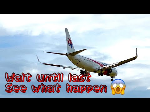 Horror & most dangerous plane landing great pilot controlled at Kuala Lumpur