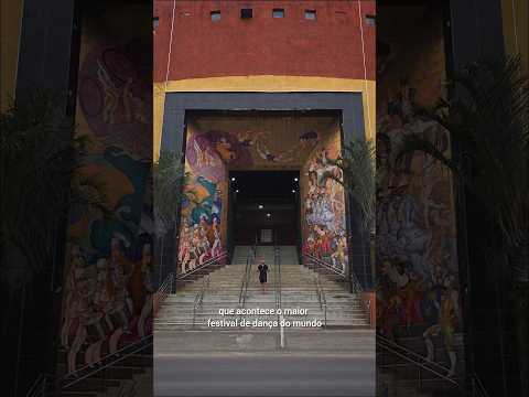 🌸🚲 Você já imaginou visitar a cidade que foi um presente para uma princesa?