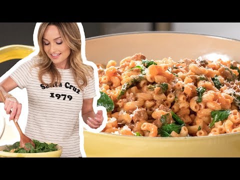 Giada De Laurentiis Makes Italian Helper | Giada Entertains | Food Network