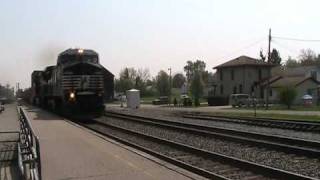 preview picture of video 'Railfanning, Waterloo Indiana'